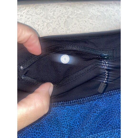 Lululemon Speed Short Run Lined 2.5" Low Rise Blue Leopard Dot 6 Gym W7a19 rare - Picture 8 of 11